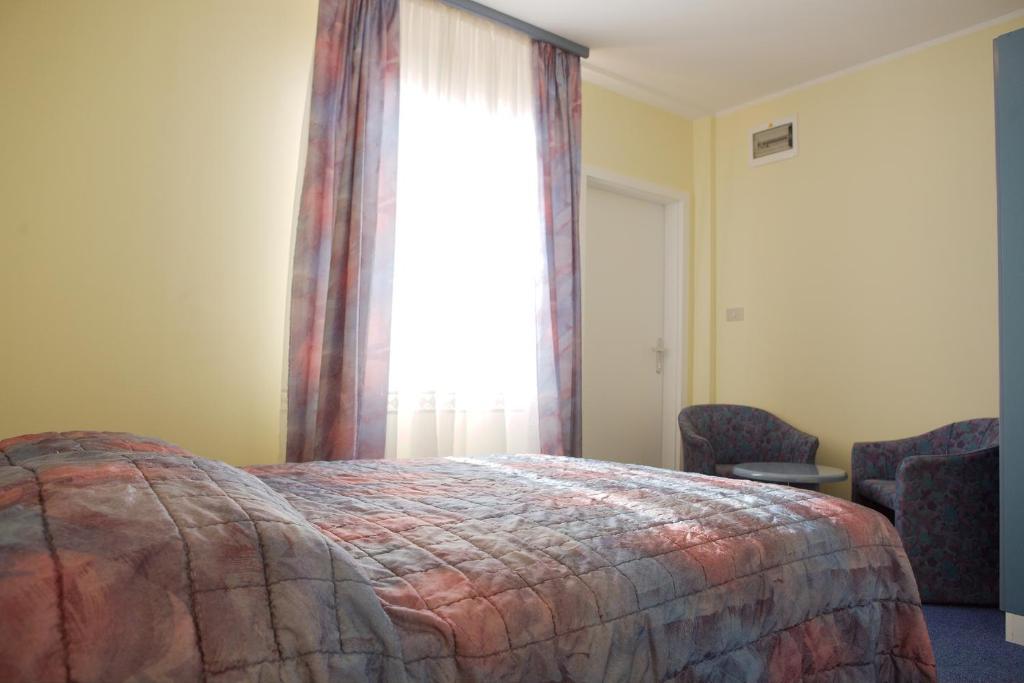 Garni Hotel Siesta Νόβα Γκόριτσα Δωμάτιο φωτογραφία